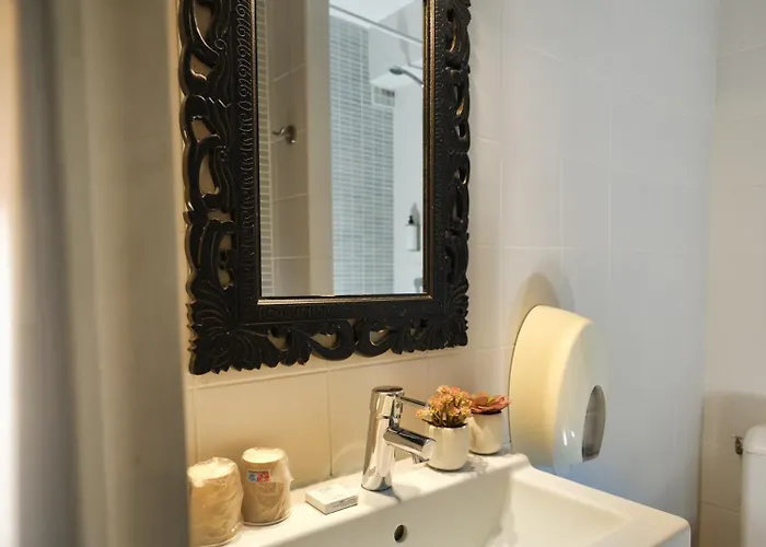 Ξενοδοχείο Les Negociants 2*