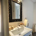 Hotel Les Negociants 2*