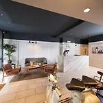 Les Negociants Hotel 2*