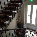 Les Negociants Hotel