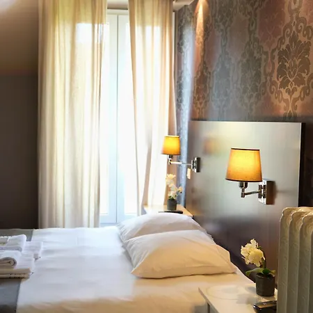 Les Negociants 2* Valence (Drome)