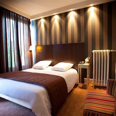 Les Negociants Hotel 2*