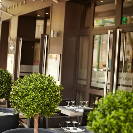 Les Negociants Hotel 2*