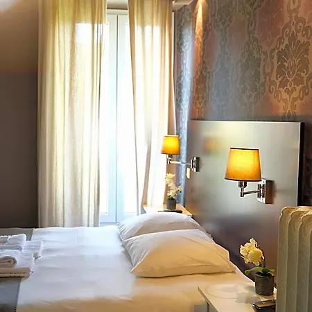 Les Negociants Hotel 2*