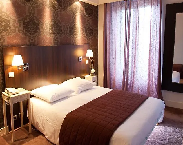 Hotel Les Negociants 2*