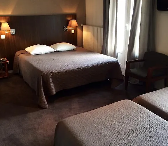 Hotel Les Negociants 2*