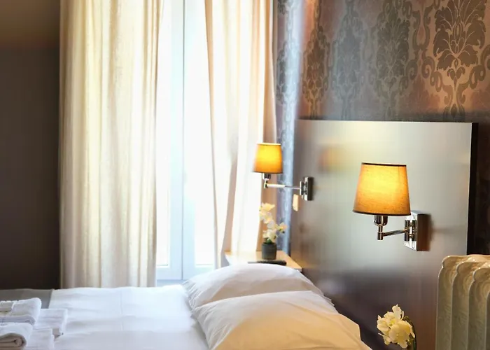 Les Negociants 2* Valence (Drome)