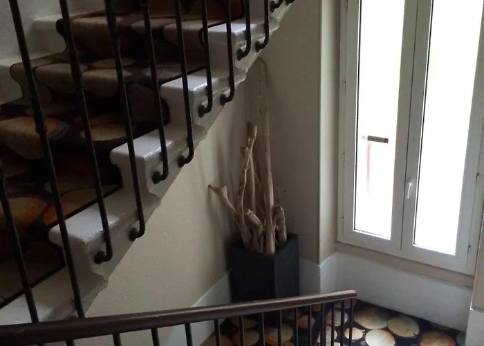 Les Negociants Szálloda